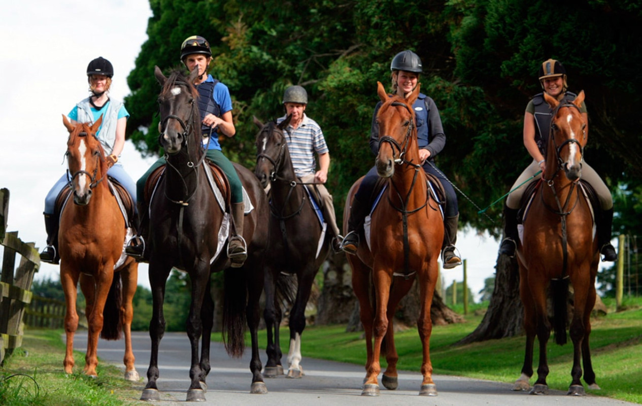 Crossogue Equestrian Centre