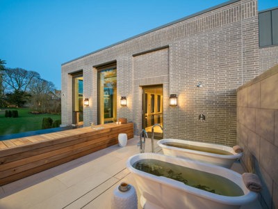 Outdoor Bath